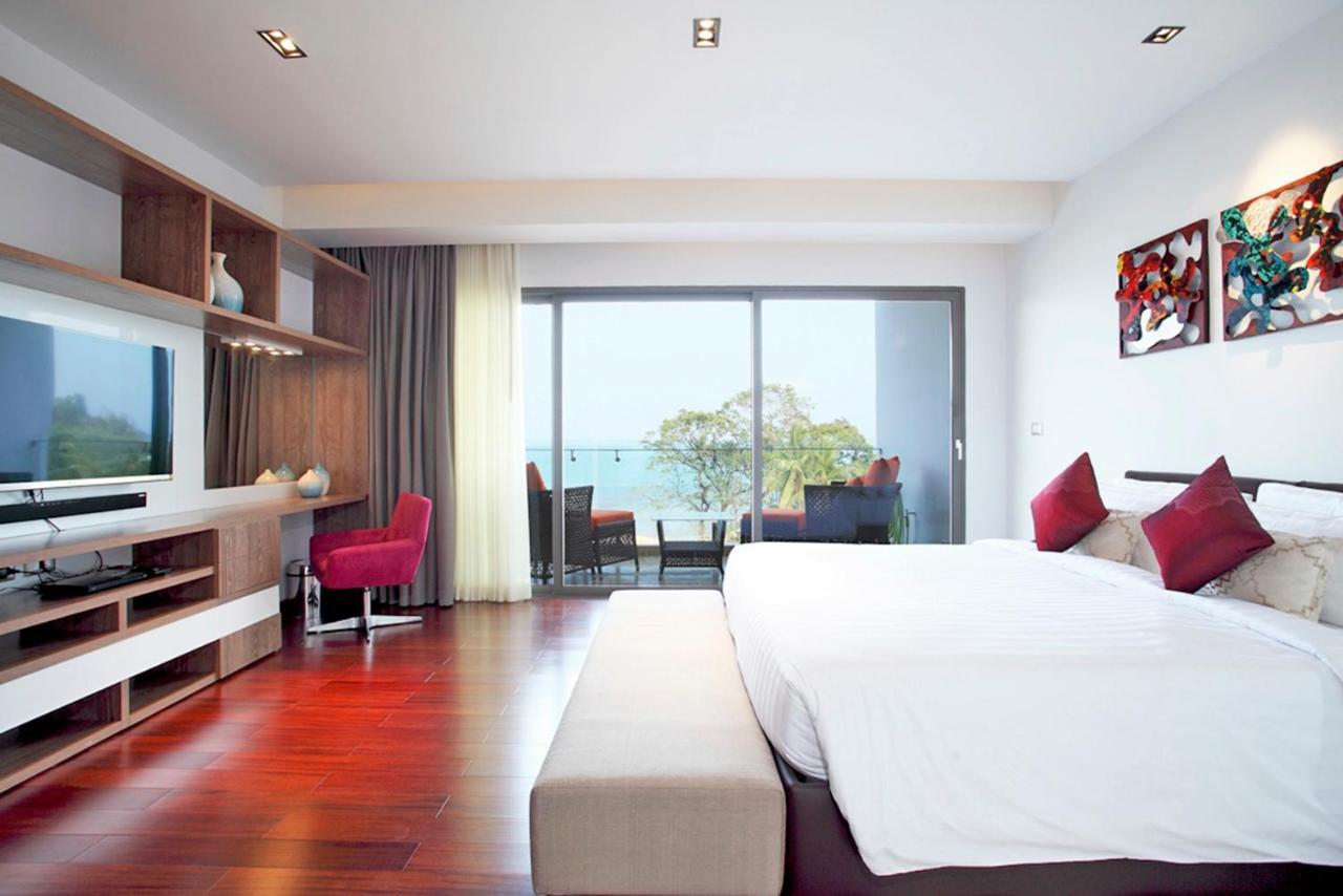Resort The Nchantra Pool Phuket Koh Sirey