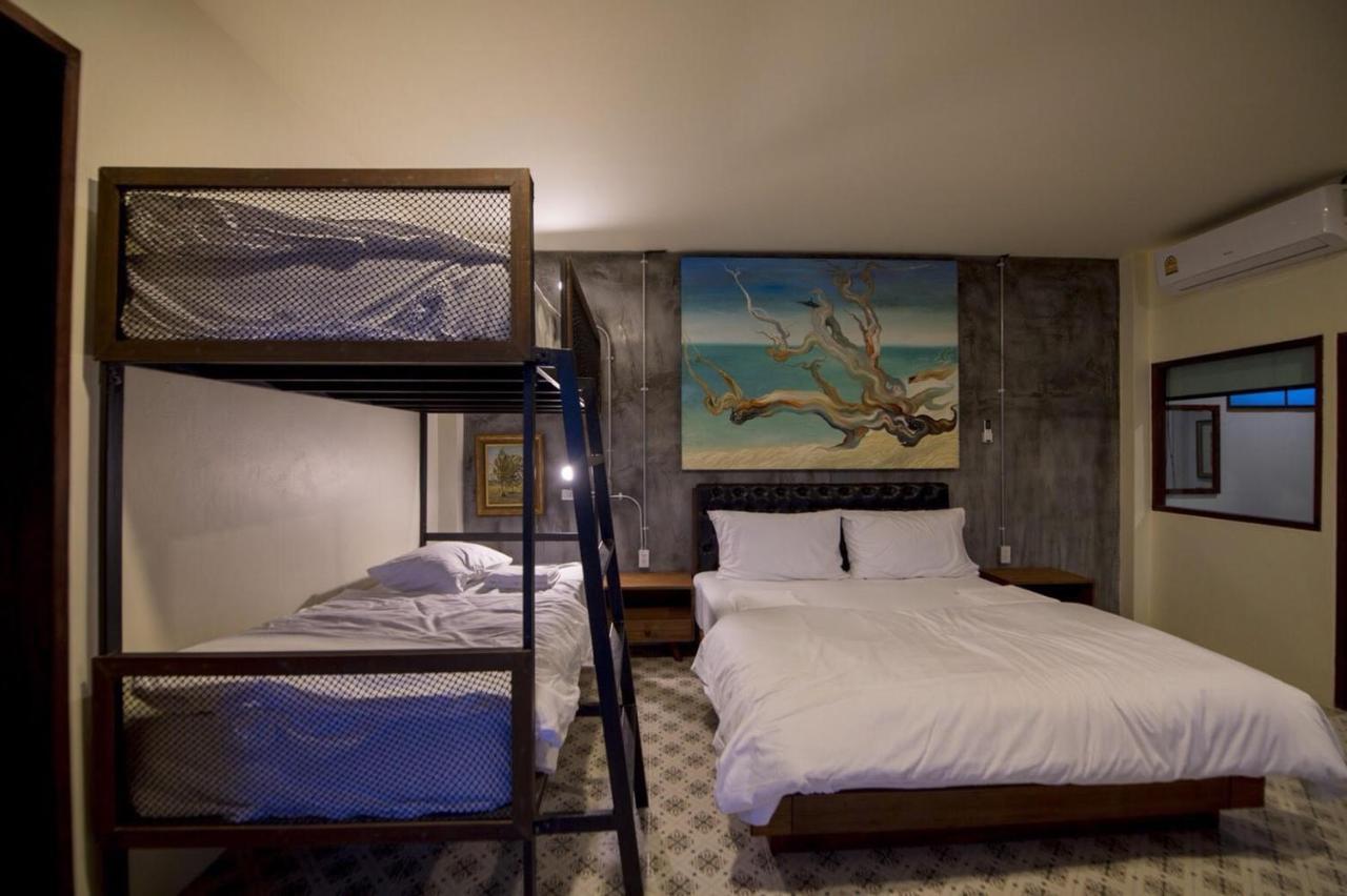 Lanta Harbour Hostel Koh Lanta