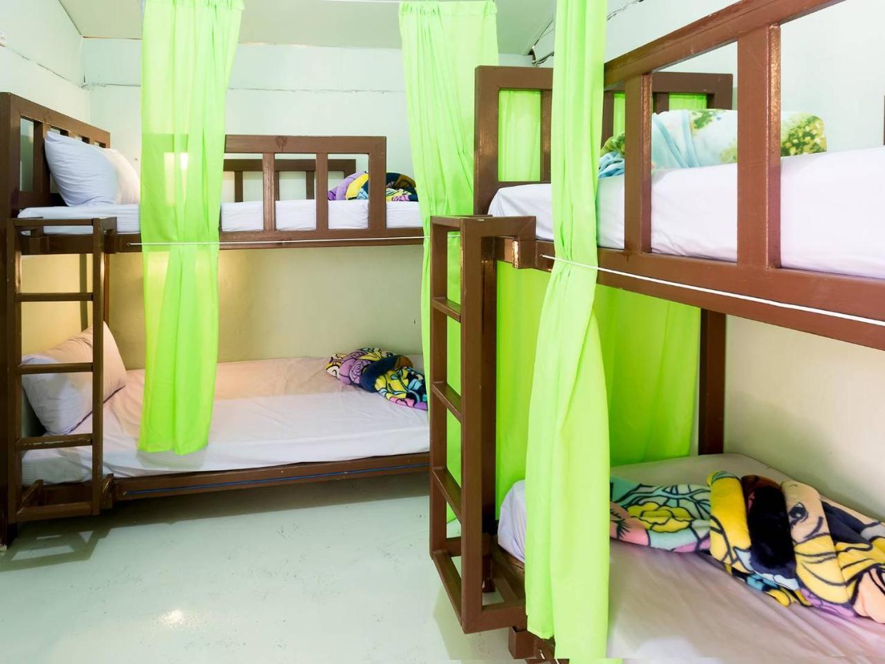 Hotel On The Beach Koh Lanta