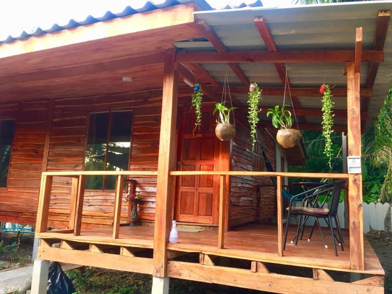 Lanta A Toi House Guest house