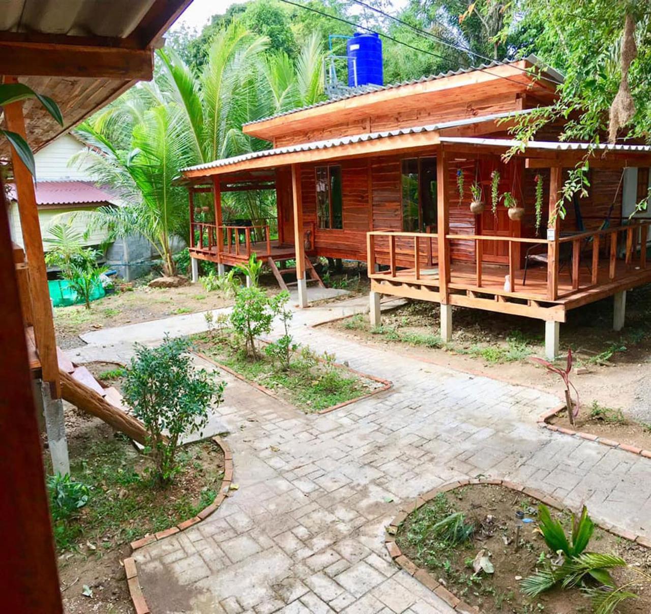 Lanta A Toi House Guest house *