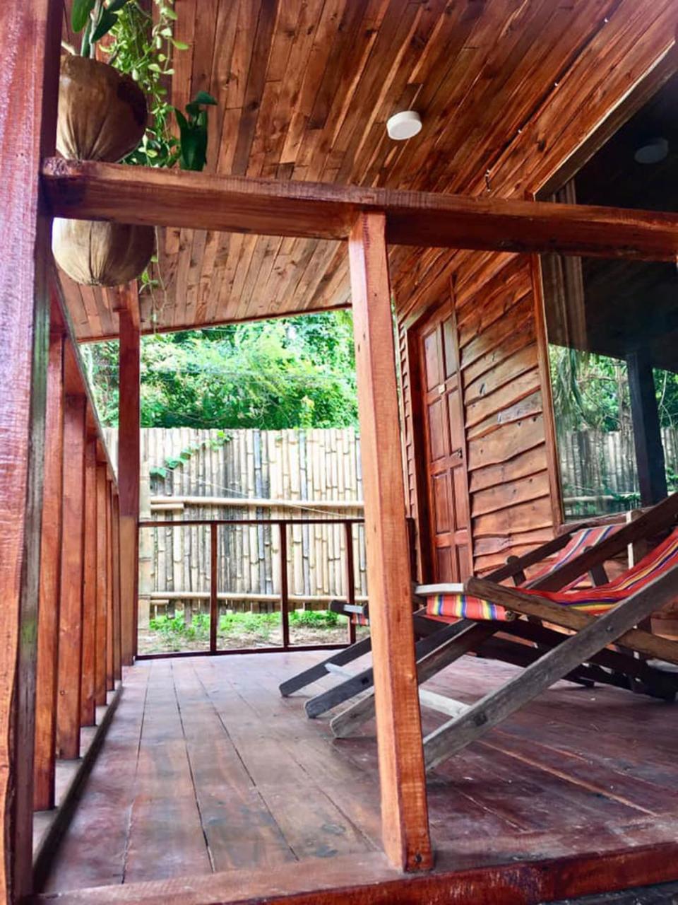 Lanta A Toi House Guest house