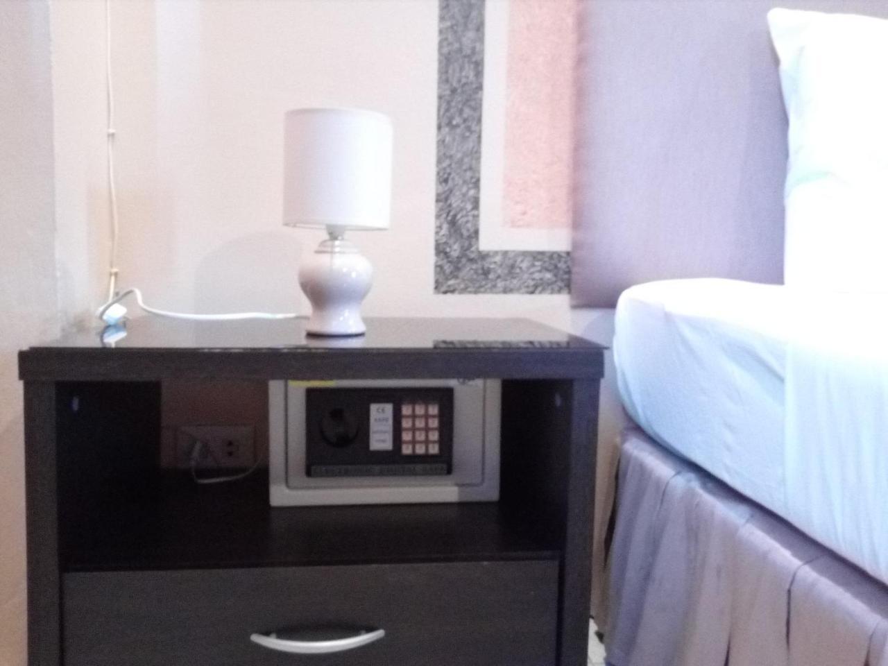 Fnb Hotel