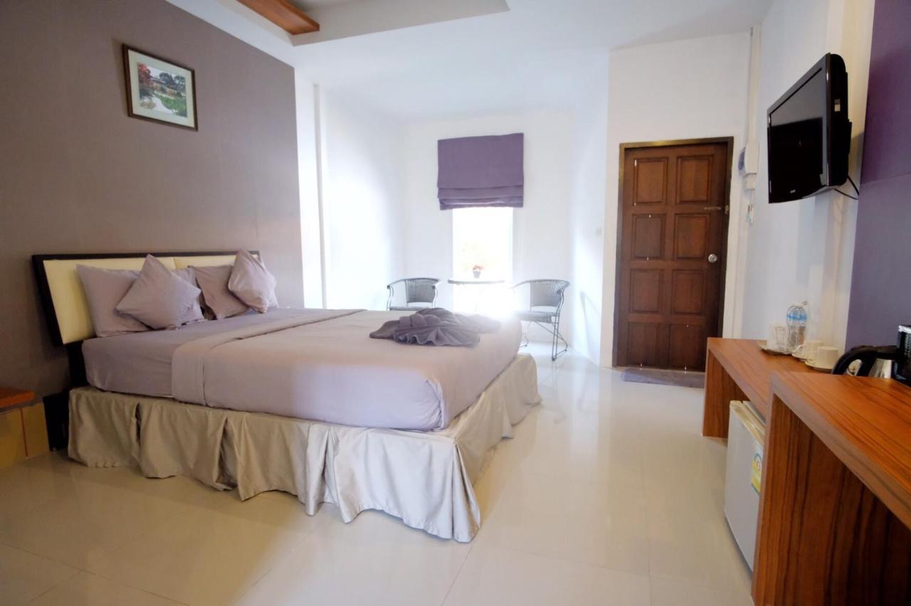 Hotel At Lamai Beach (Koh Samui)
