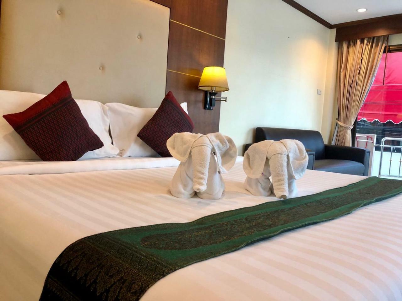 Hotel Ban Tyrol Patong