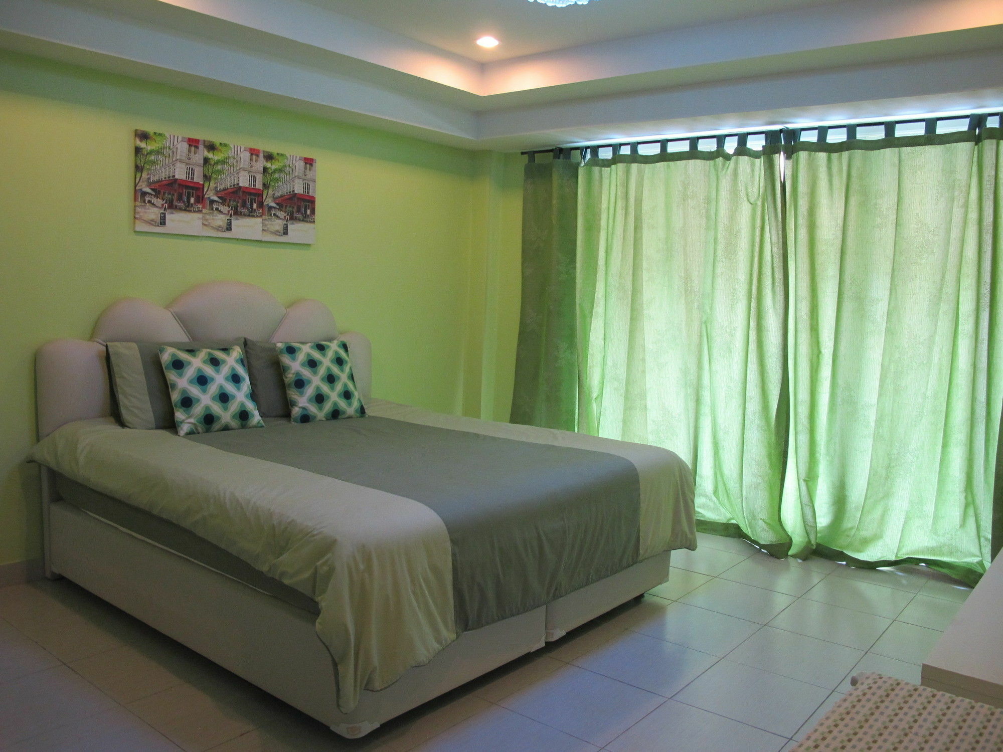 Oyo 75330 Little House 2*