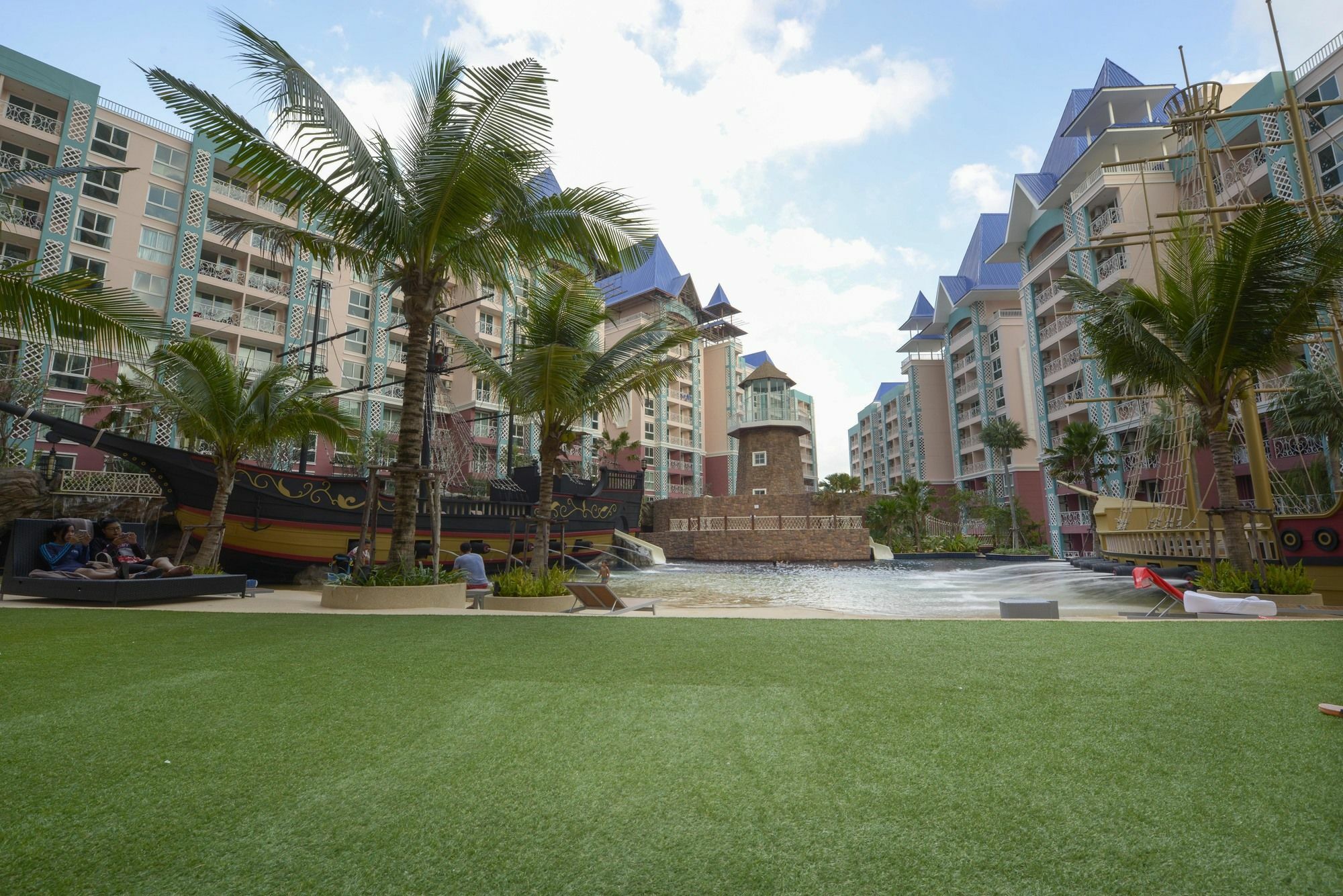 Grand Caribbean Apartment