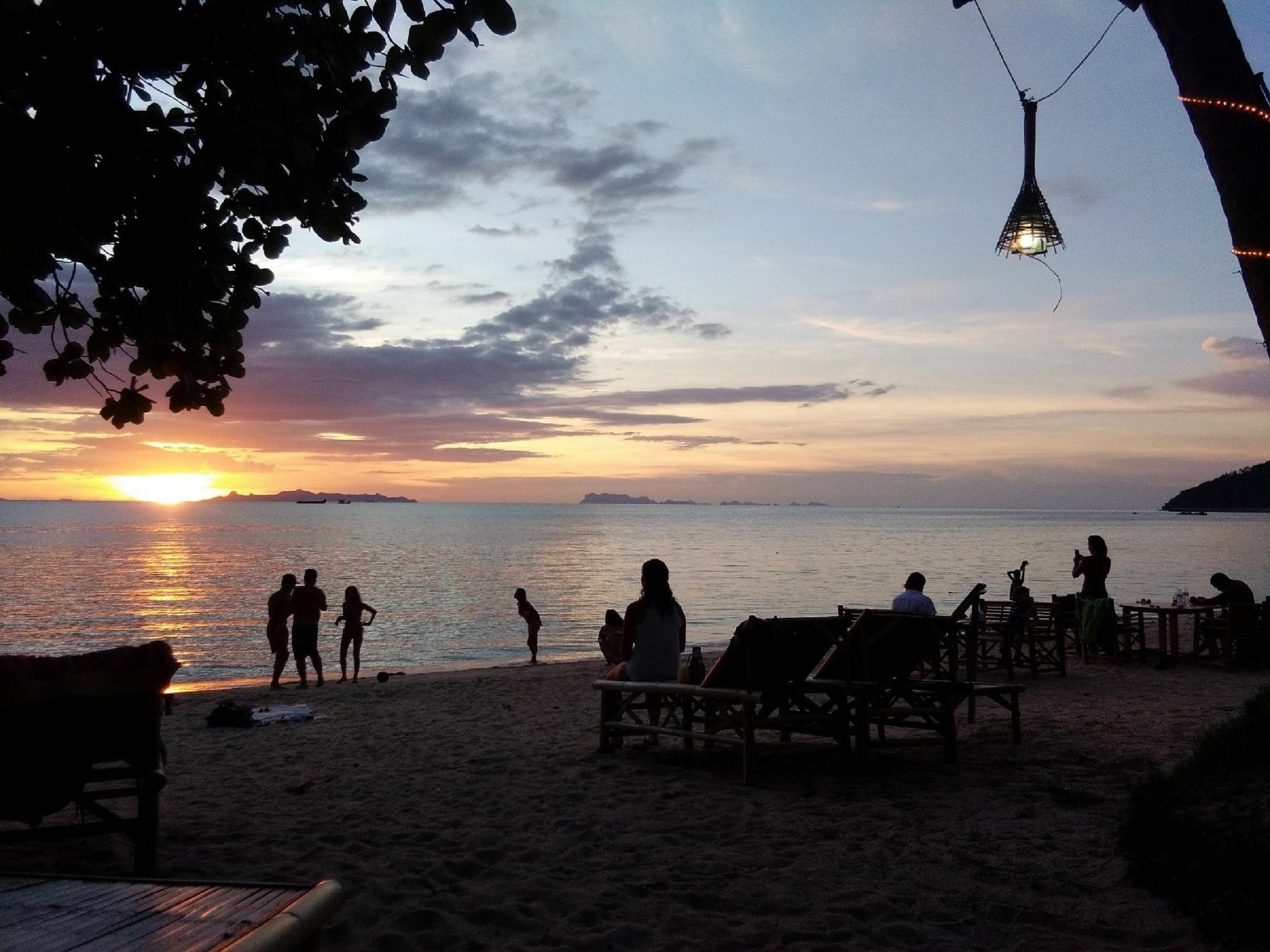 I Talay Bar &