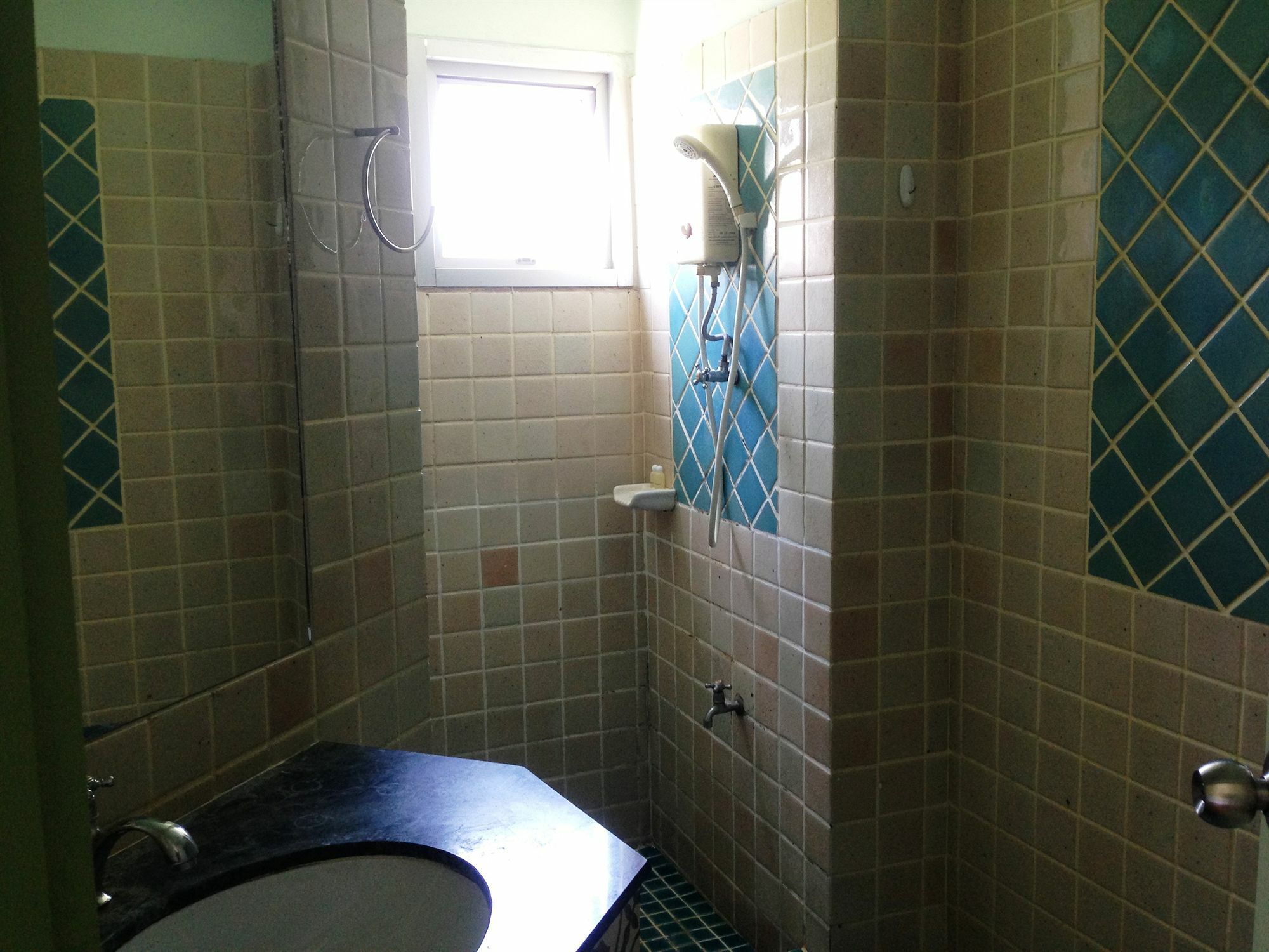 Yanadin Service Aparthotel Bang Saen