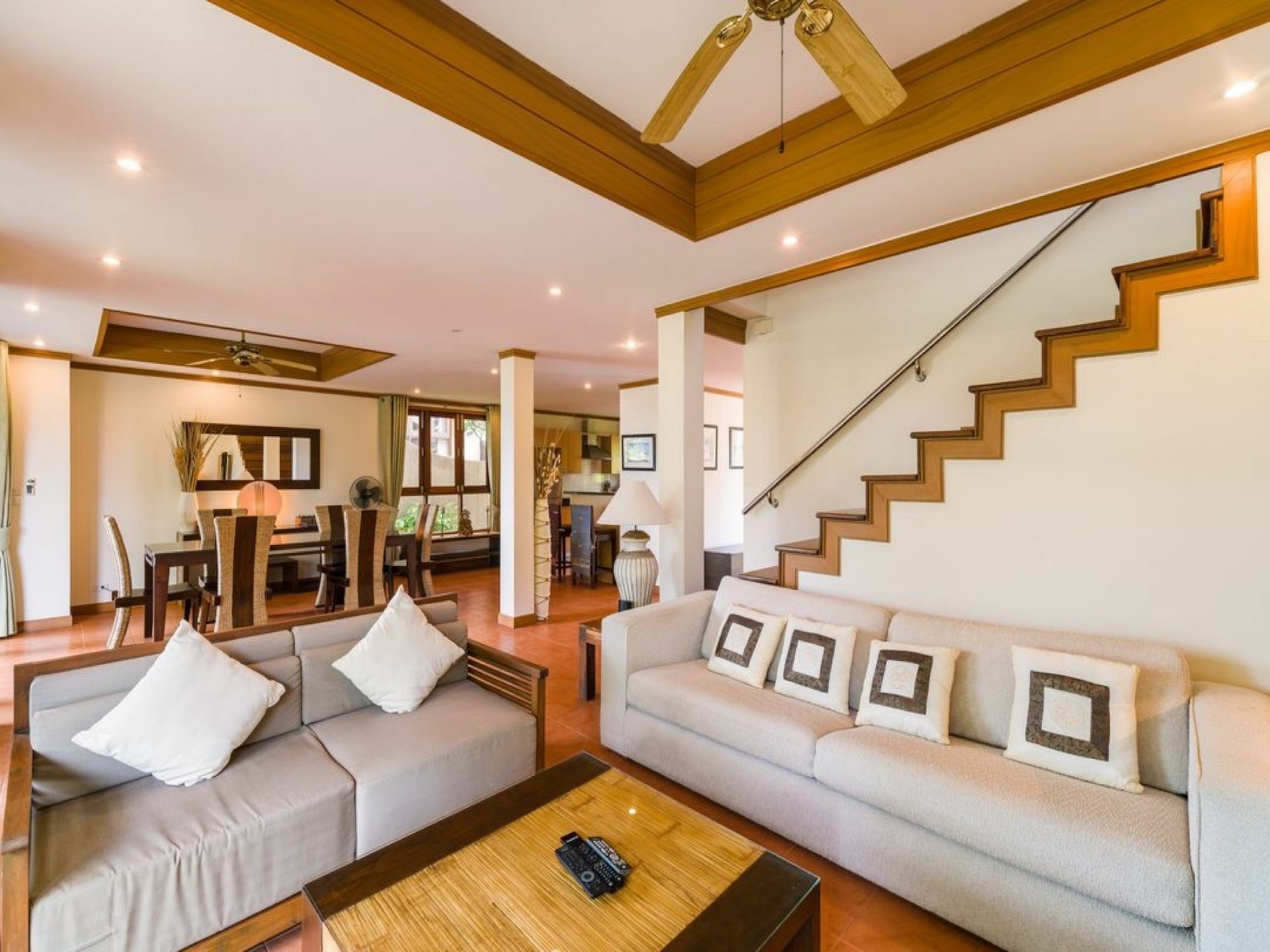 3 Bedroom On Front Tg12