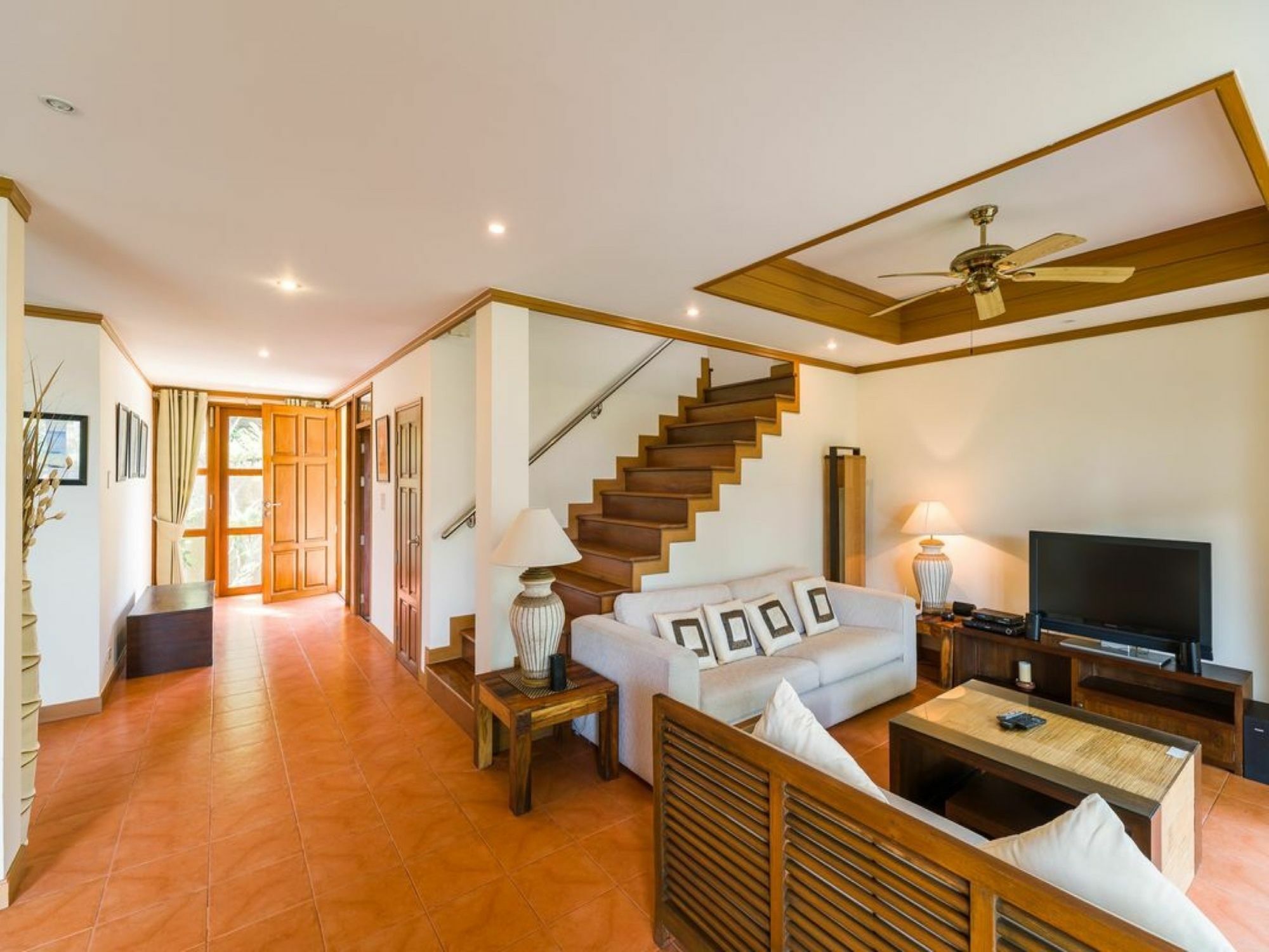 3 Bedroom On Front Tg12 Villa *
