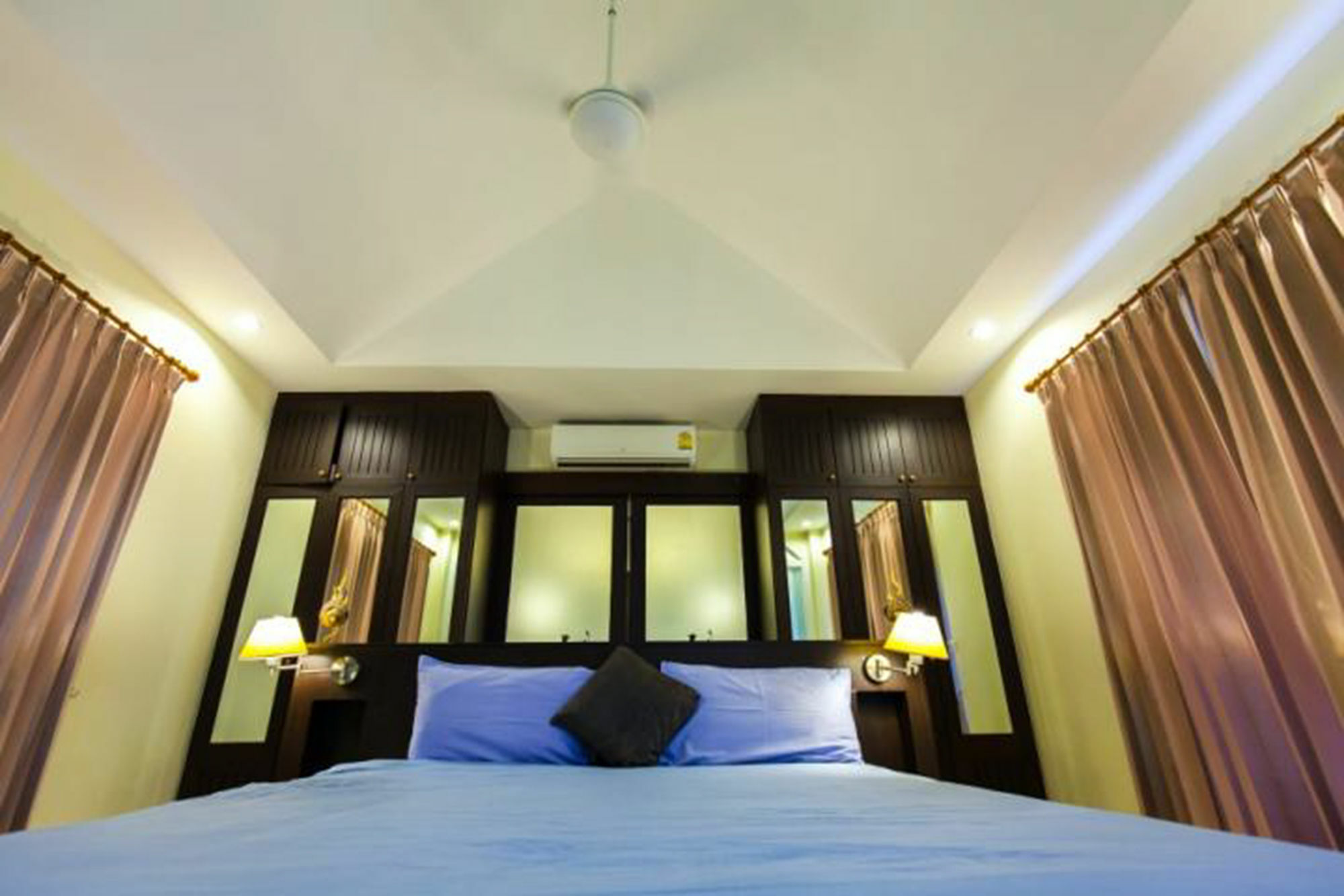 One Bedroom Pool By Jetta Villa