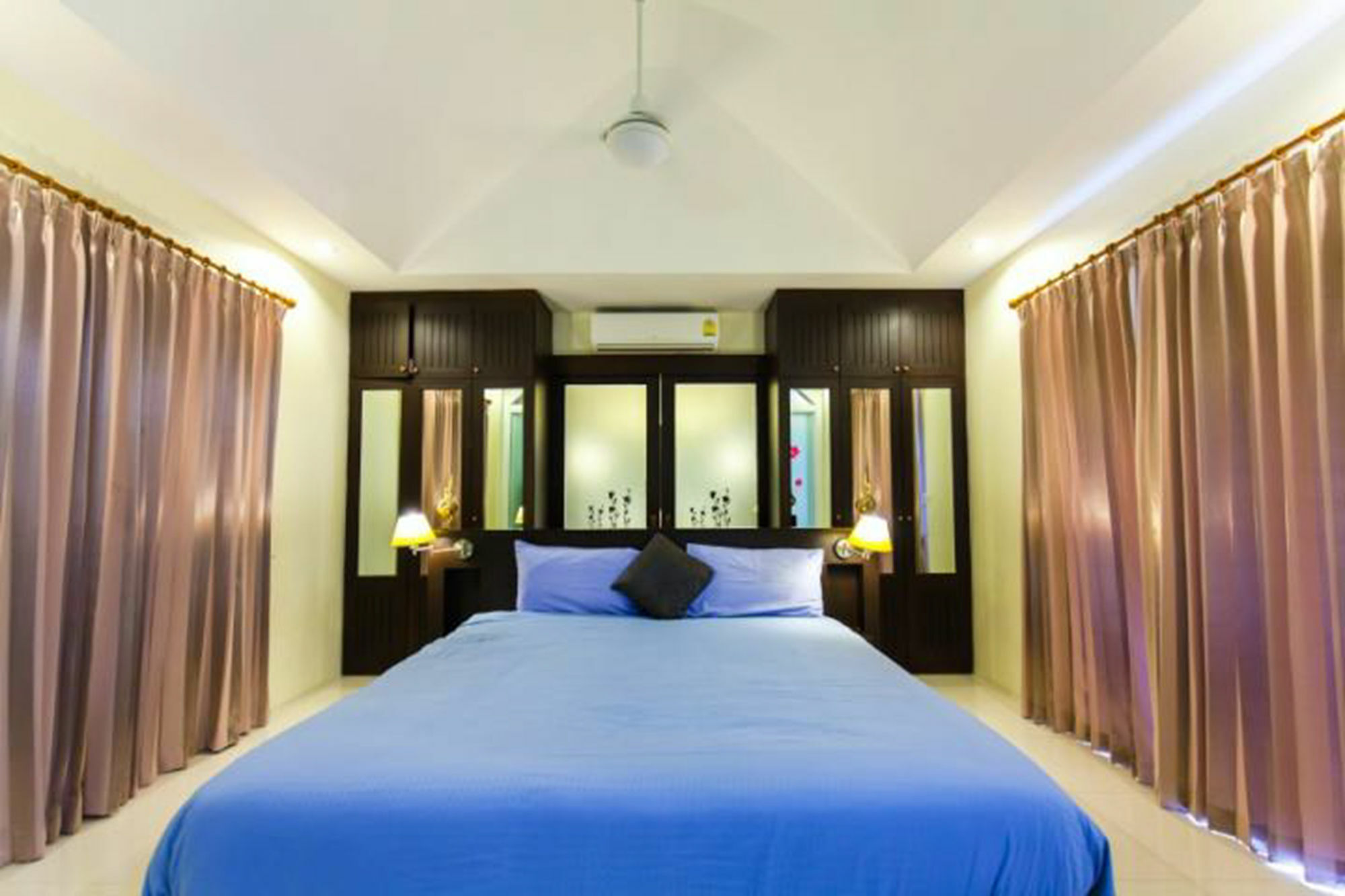 One Bedroom Pool By Jetta Villa