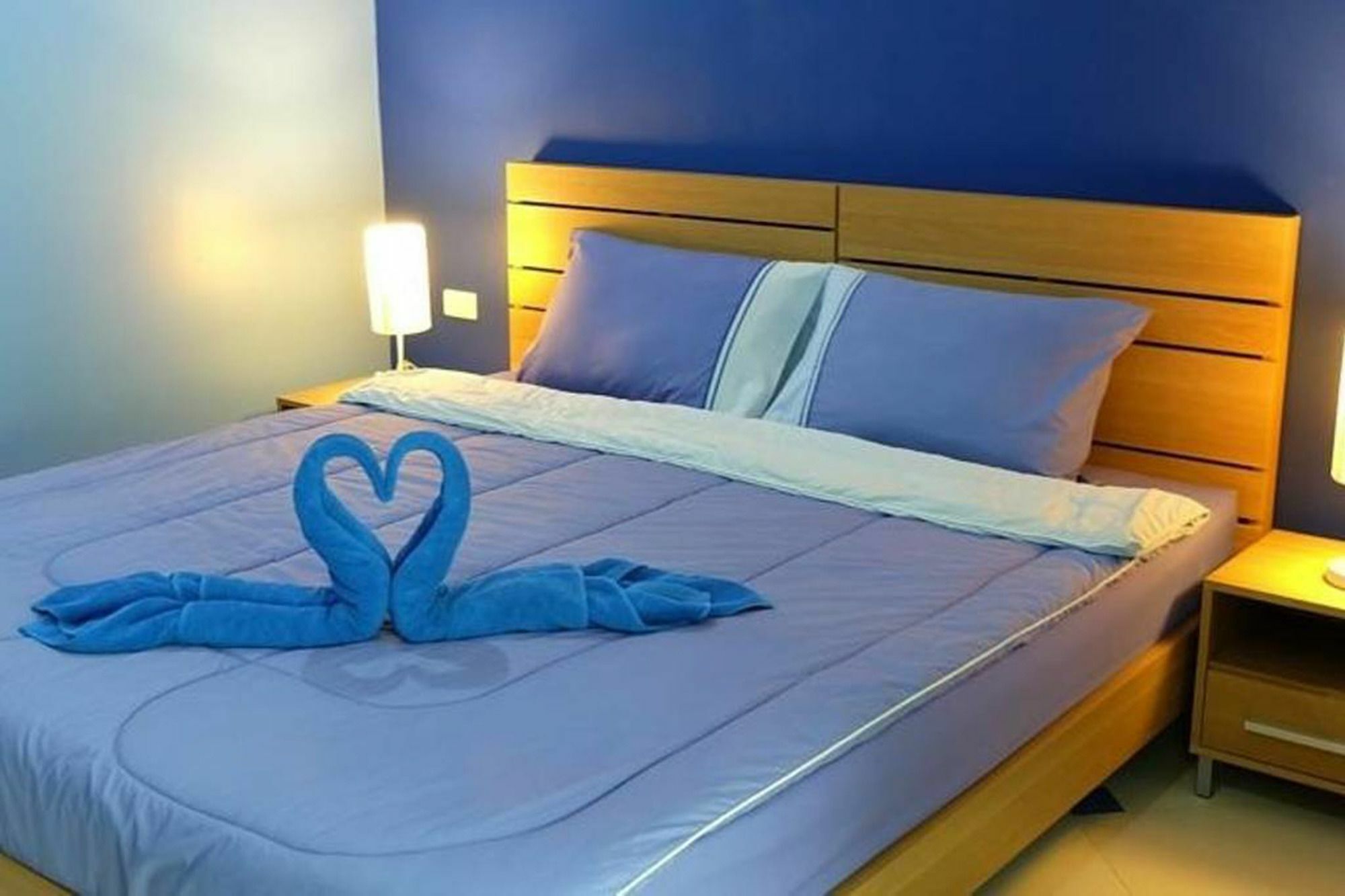 Condor Apartment *