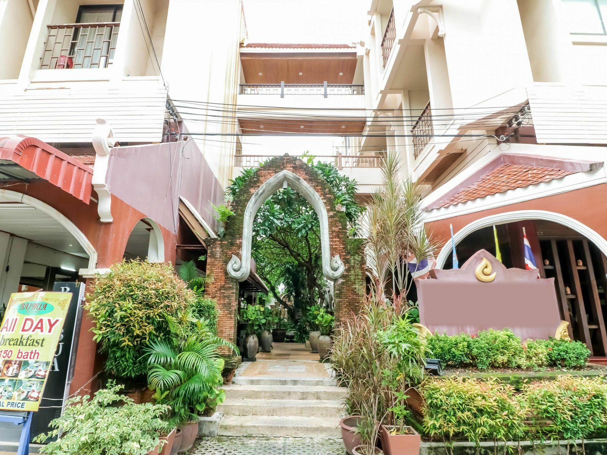 The Lokal Phuket 3* Patong