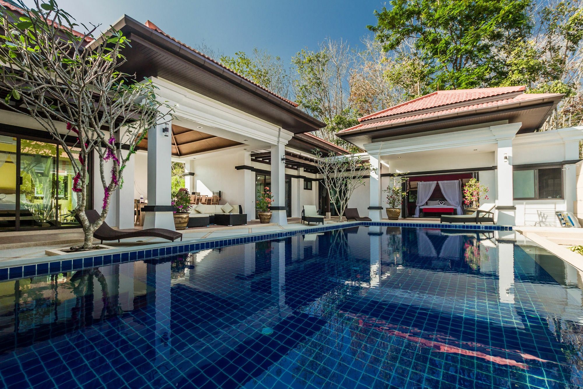 Jewels Phuket Pousada