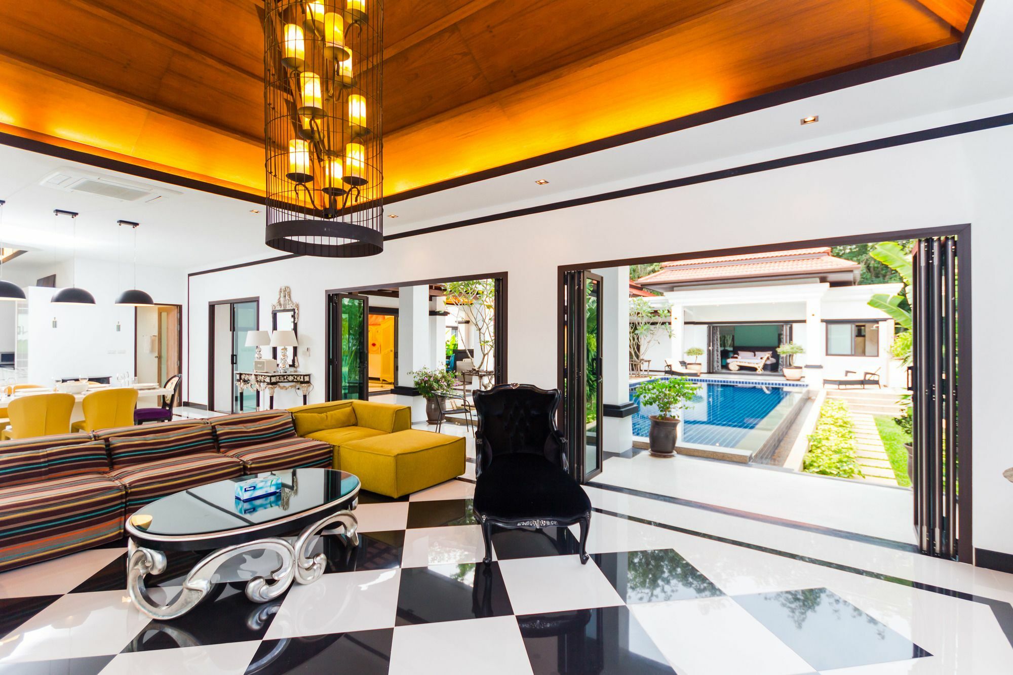 Jewels Phuket Pousada Praia de Surin