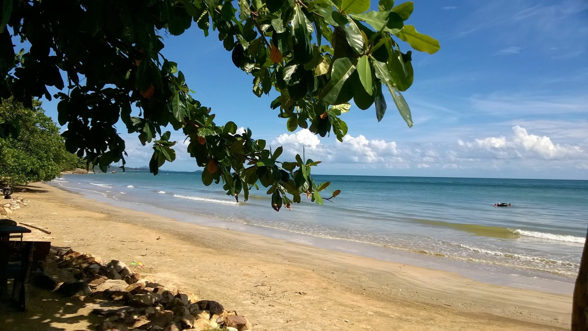 Bonhomie Beach Hotel Koh Jum