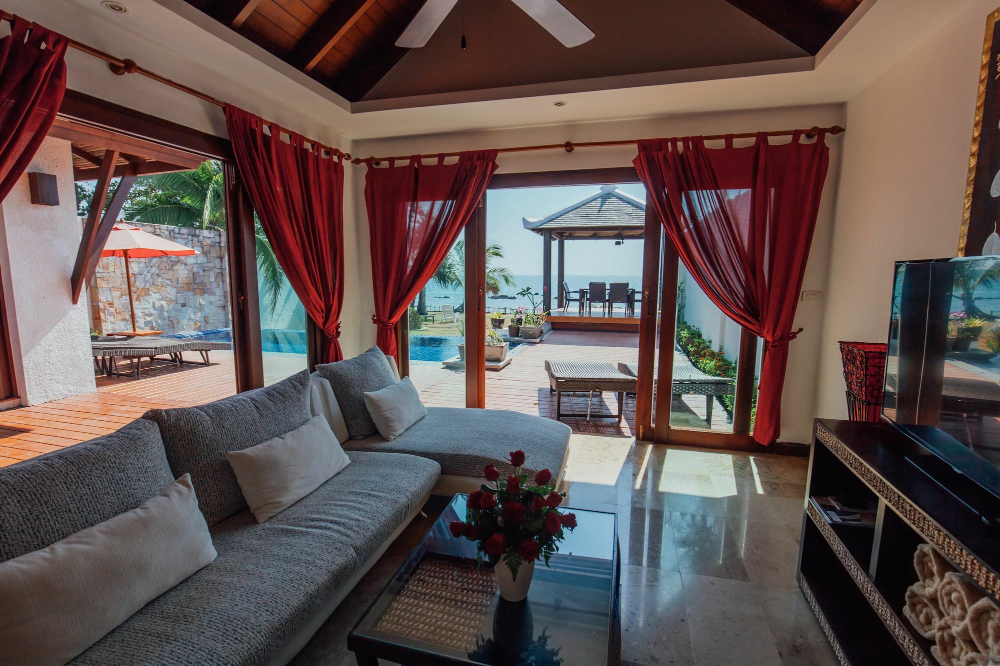 Thai Island Dream Estate Hotel 3*