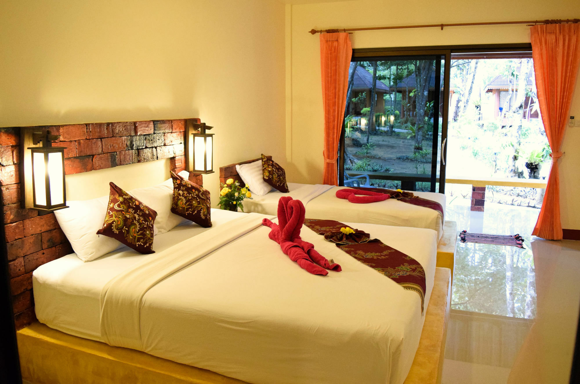 Lanta Pearl Resort 3*