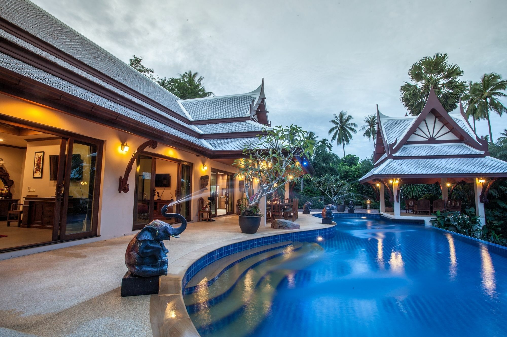 Villa Saifon *