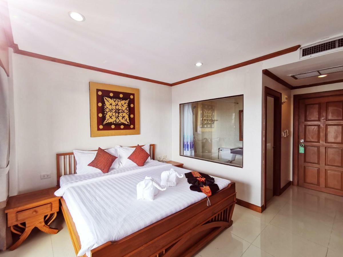 Az 4* Patong
