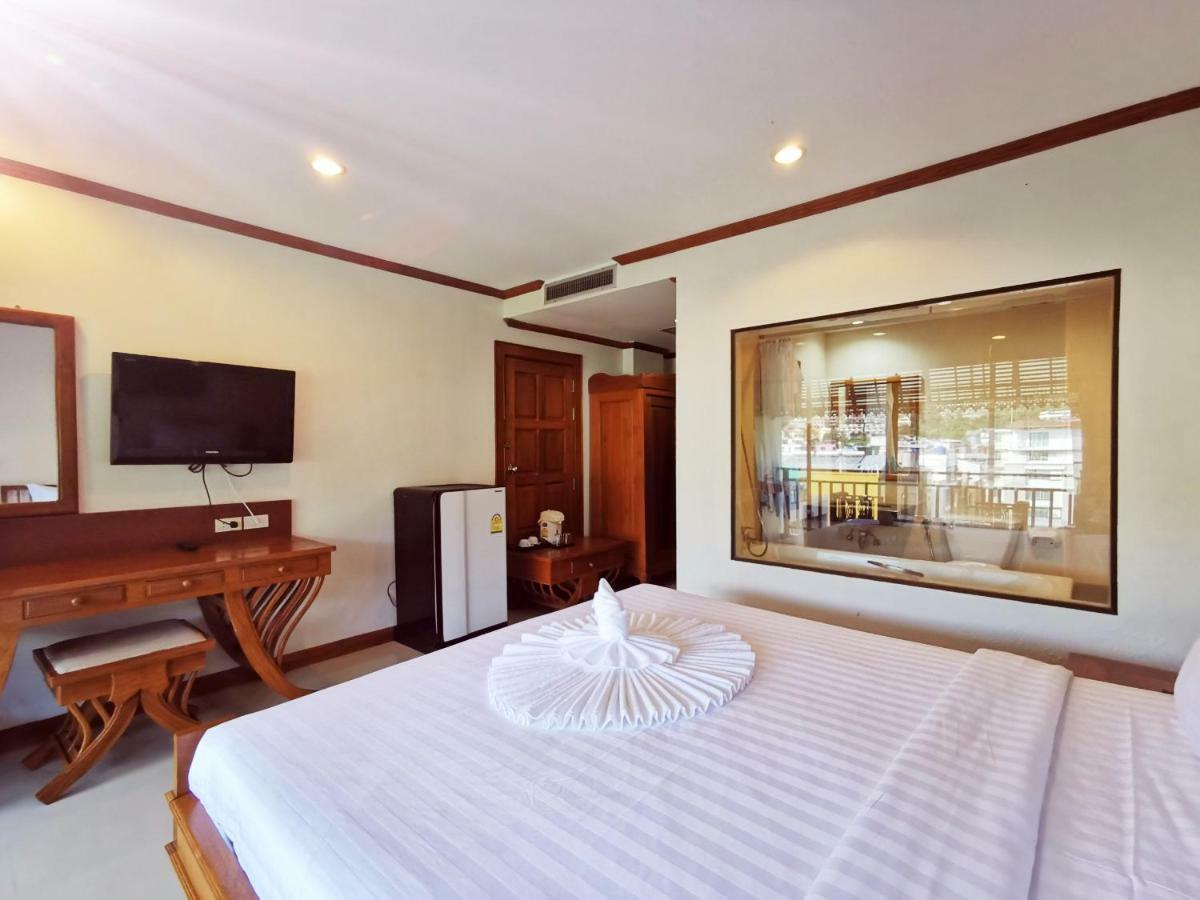 Az Hotel 4*
