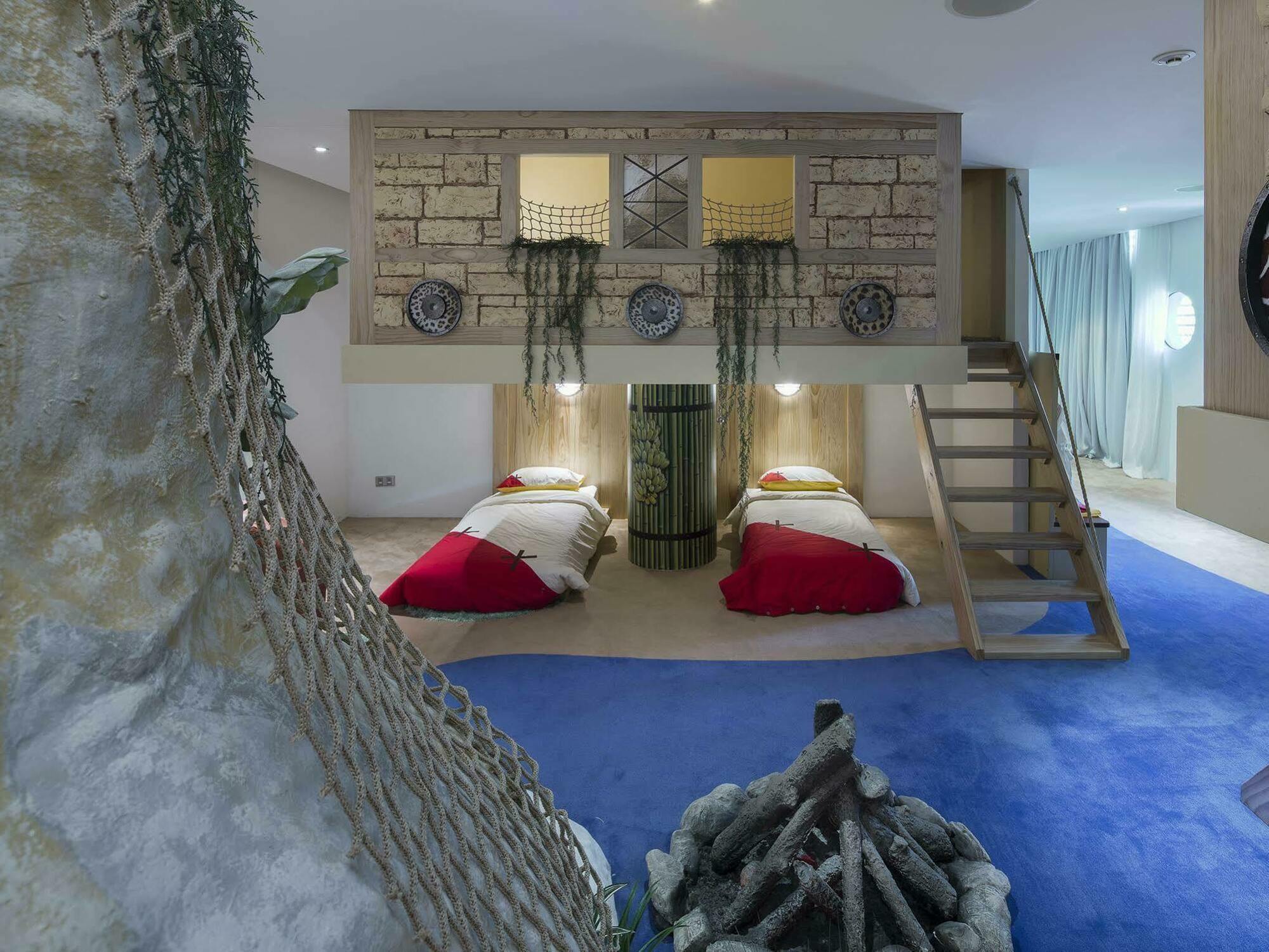 Resort Iniala House 5*