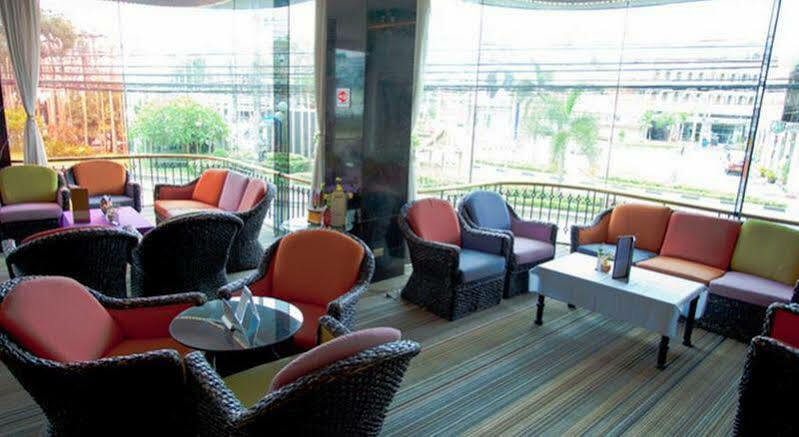 Courtyard By Marriott Town