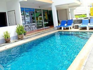 Deng's Hotel Kamala Beach