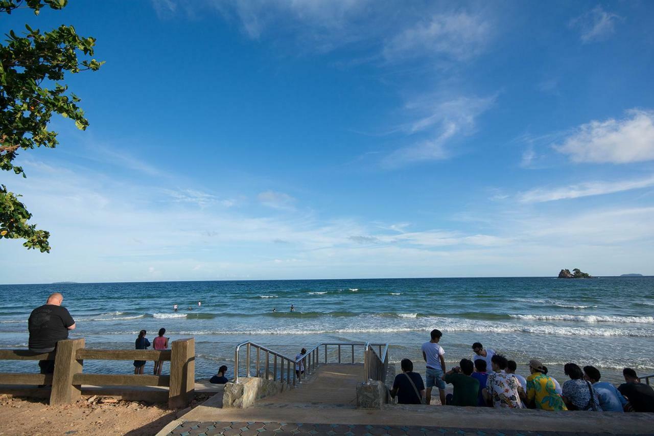 Seaview B15 Apartment