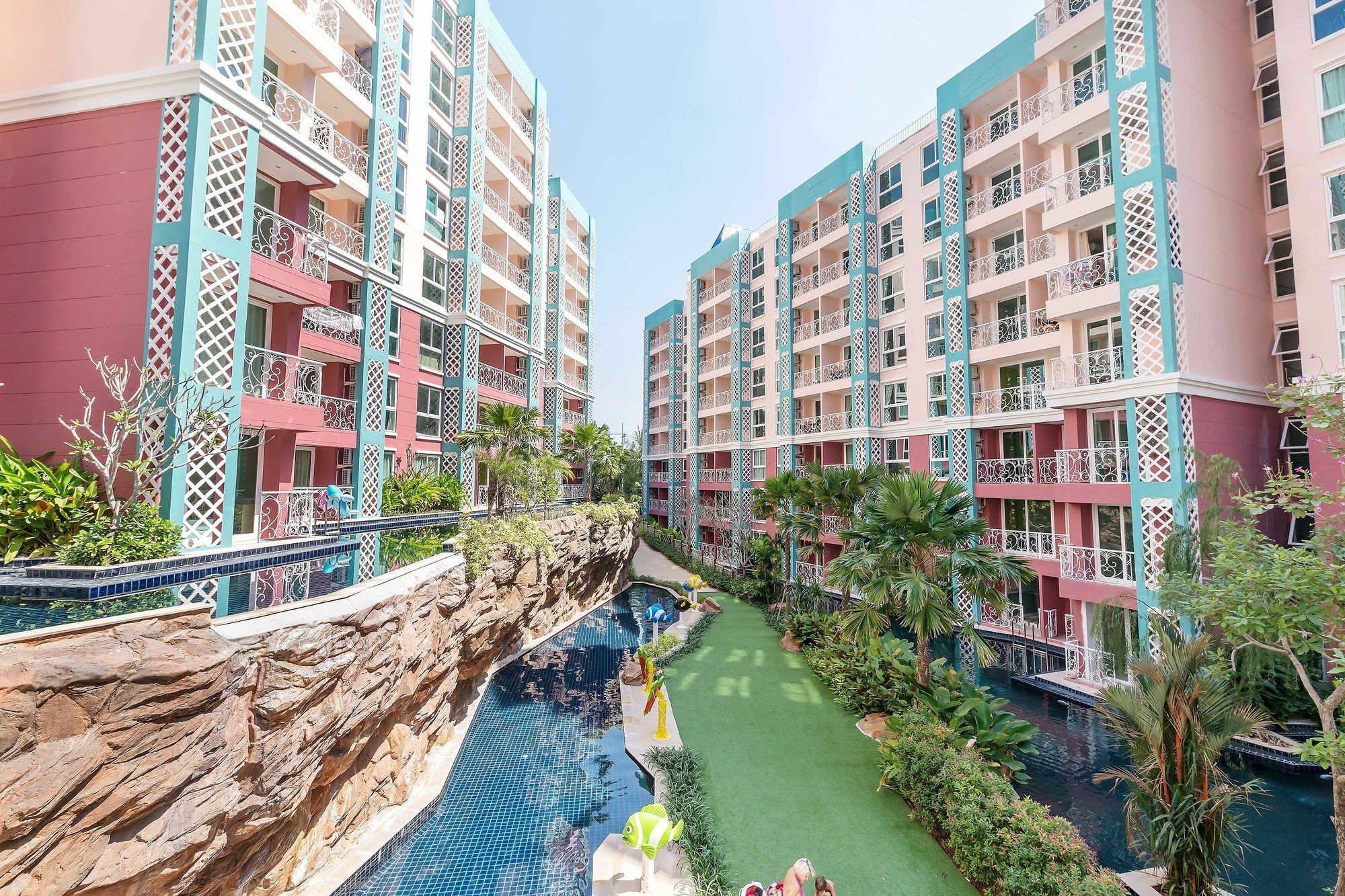 Grande Caribbean By Favstay Apartment