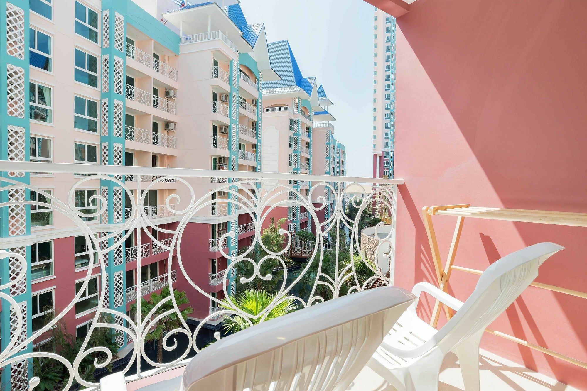 Grande Caribbean By Favstay Pattaya