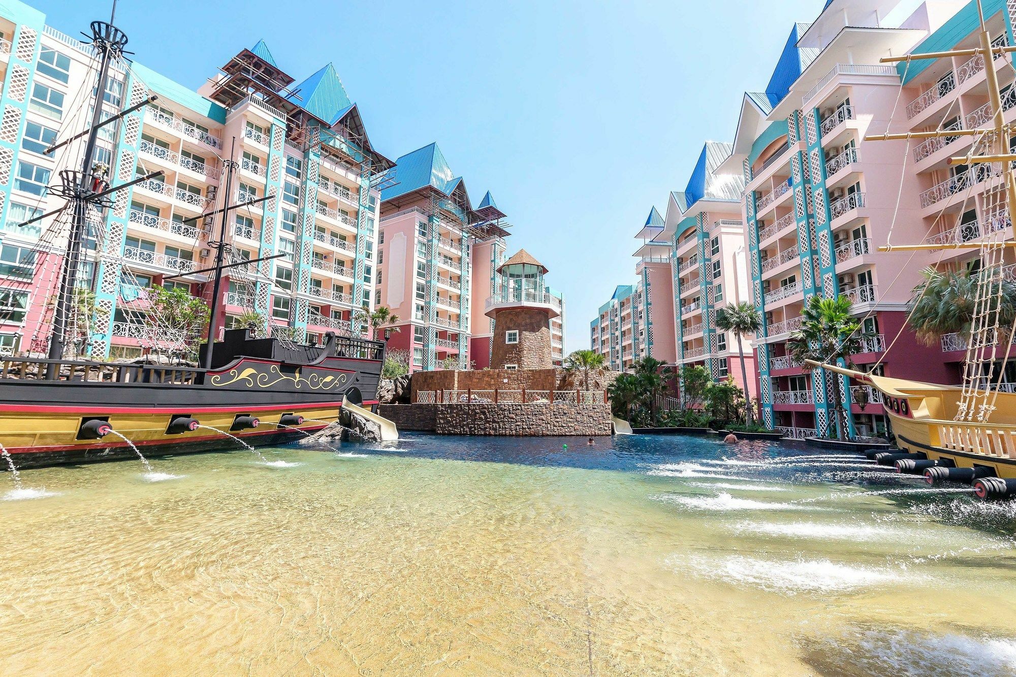 Grande Caribbean By Favstay Apartment
