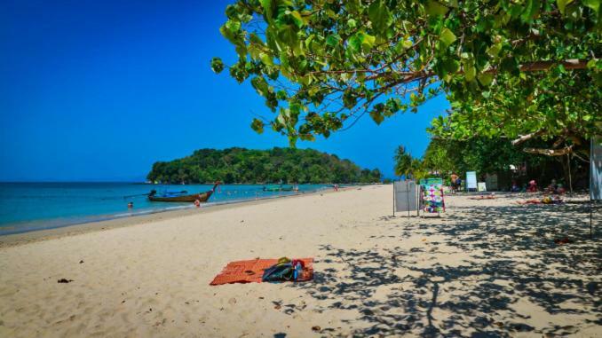 At Seacondo-studio-b26 Klong Muang Beach