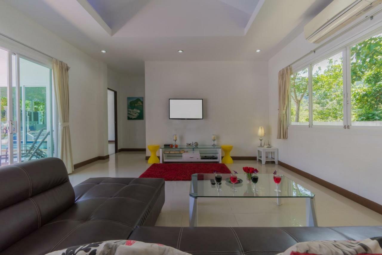 - 4 Bedroom Private Pool - Phuket