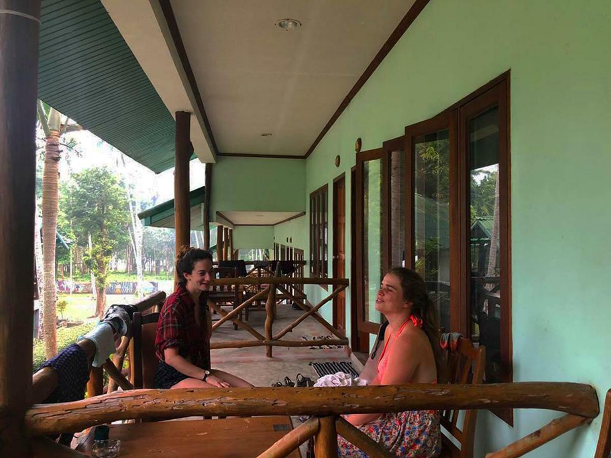 Hostel Chill Out Bar And Tonsai Beach