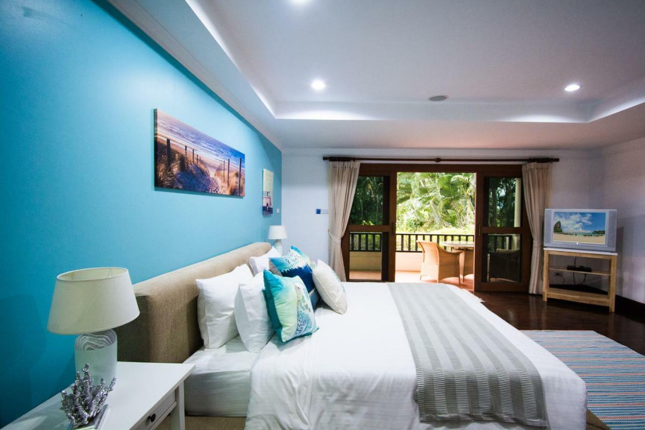 Oriole * Layan Beach (Phuket)