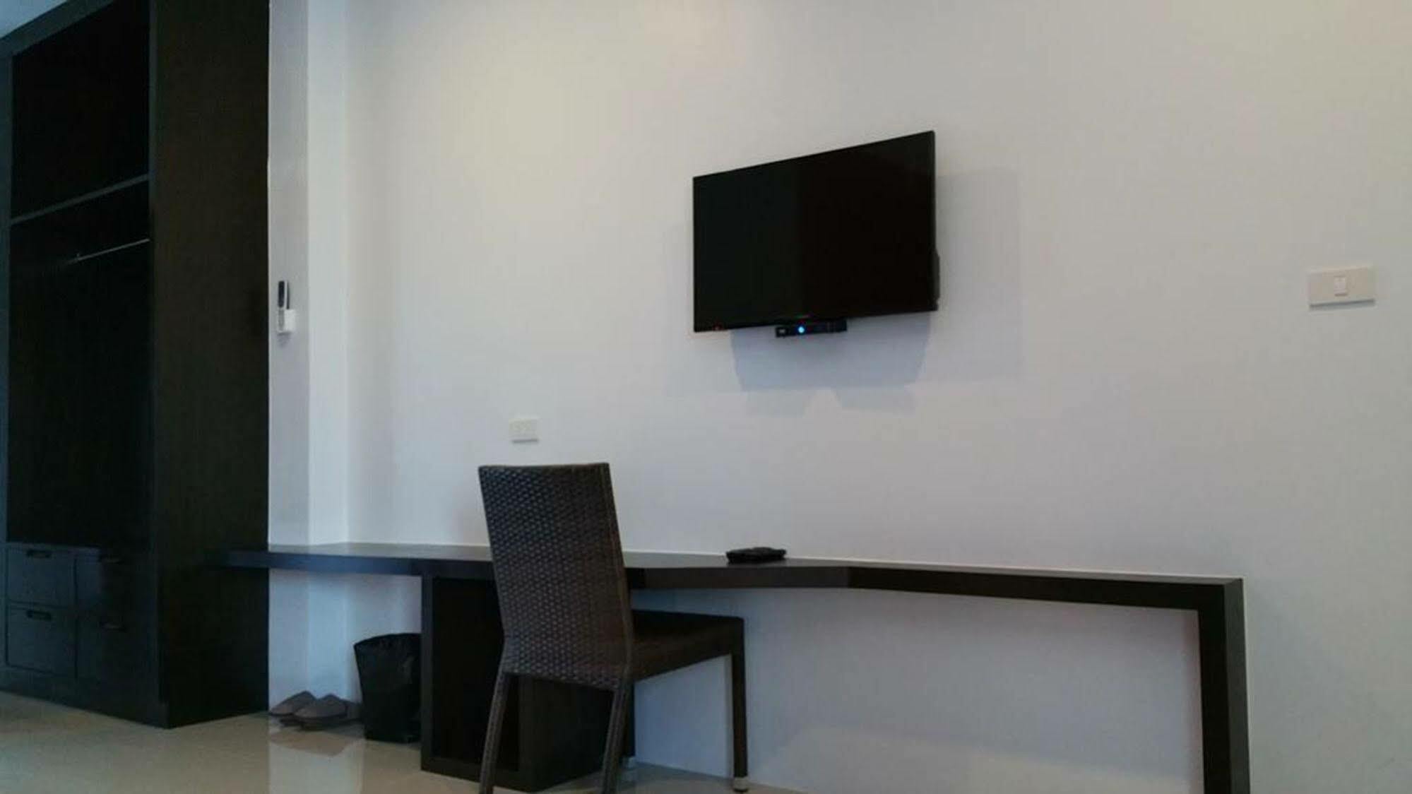 Hotel Phuket Airport Place