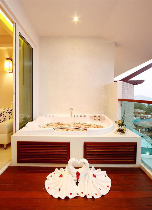 Hotel Kc & Over Water 4*