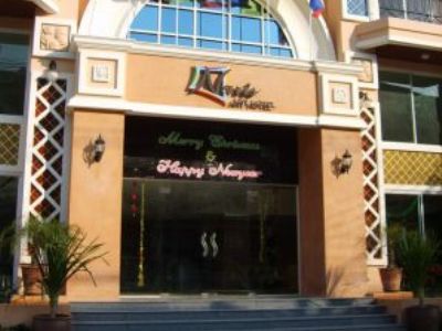 Naris Art Hotel