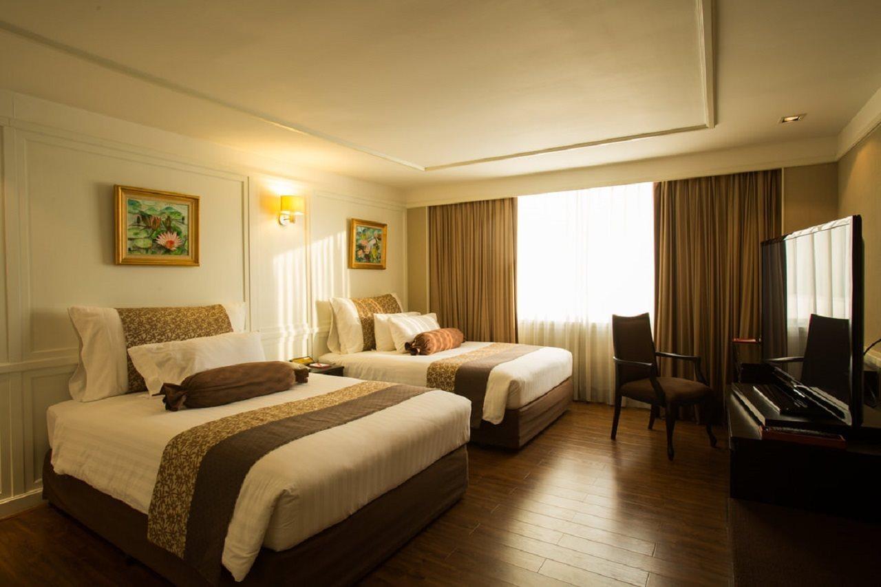 Ramada Plaza By Wyndham Menam Riverside Hotel Bangkok