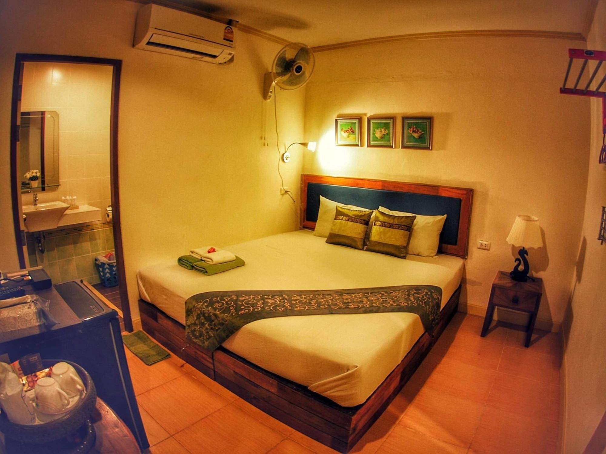 Lanta At - Sha Extra Hotel 2*