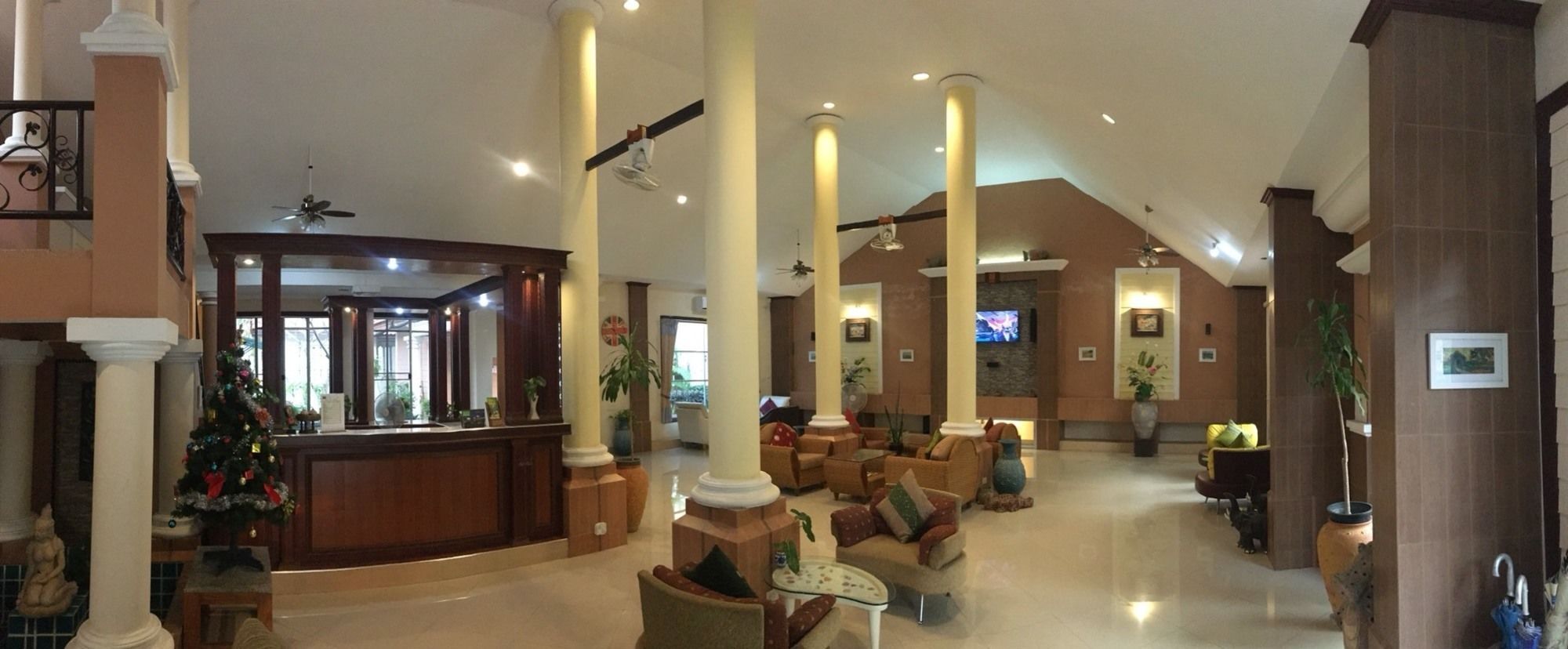 Hotel Budsaba &