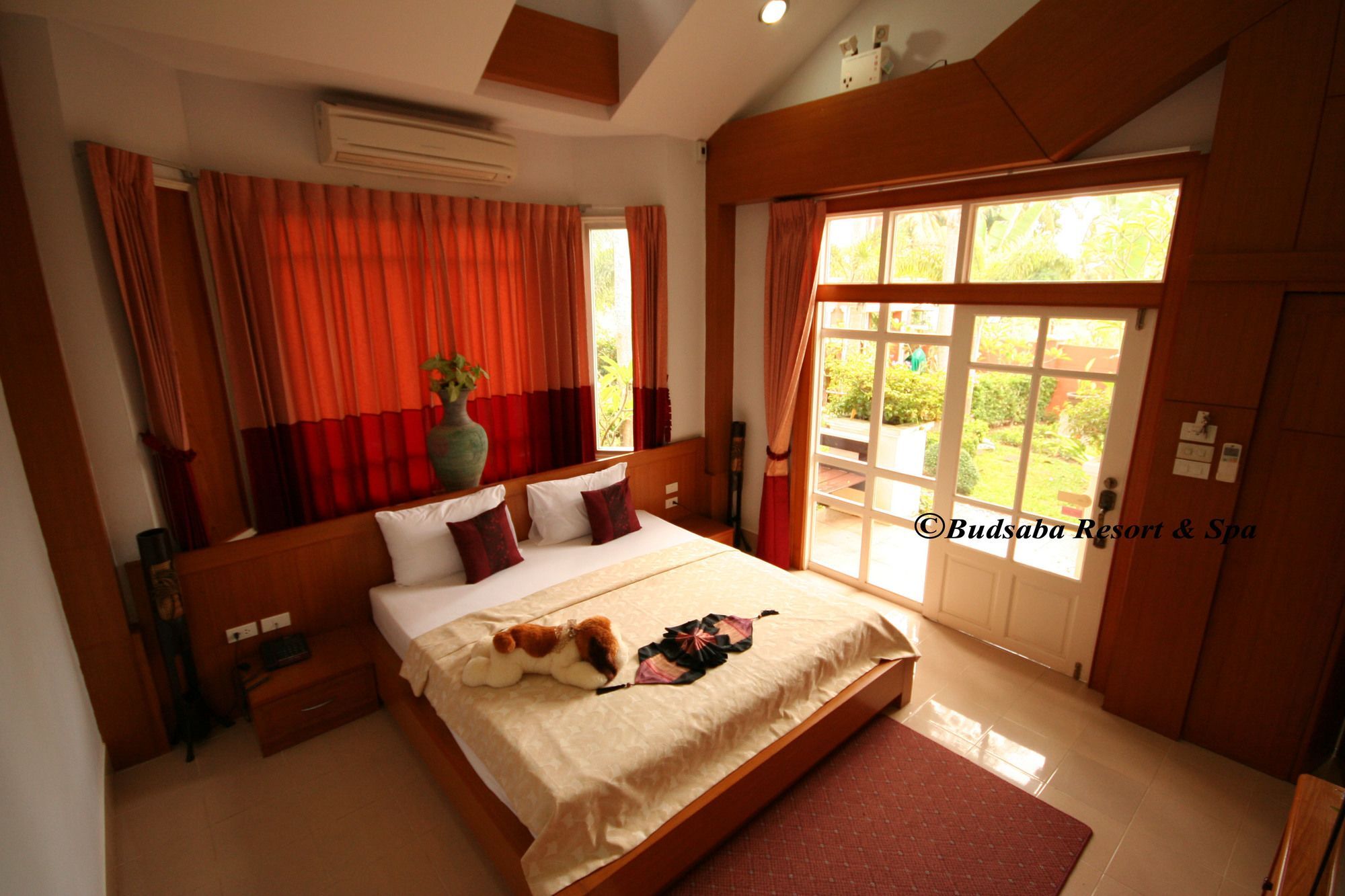 Budsaba & Hotel Ban Amphoe