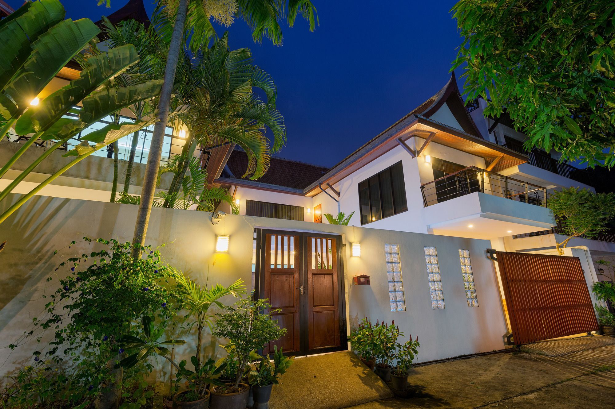 Apartment Pool Kata Beach (Phuket)