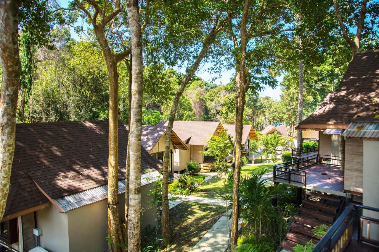 Srilanta And Koh Lanta