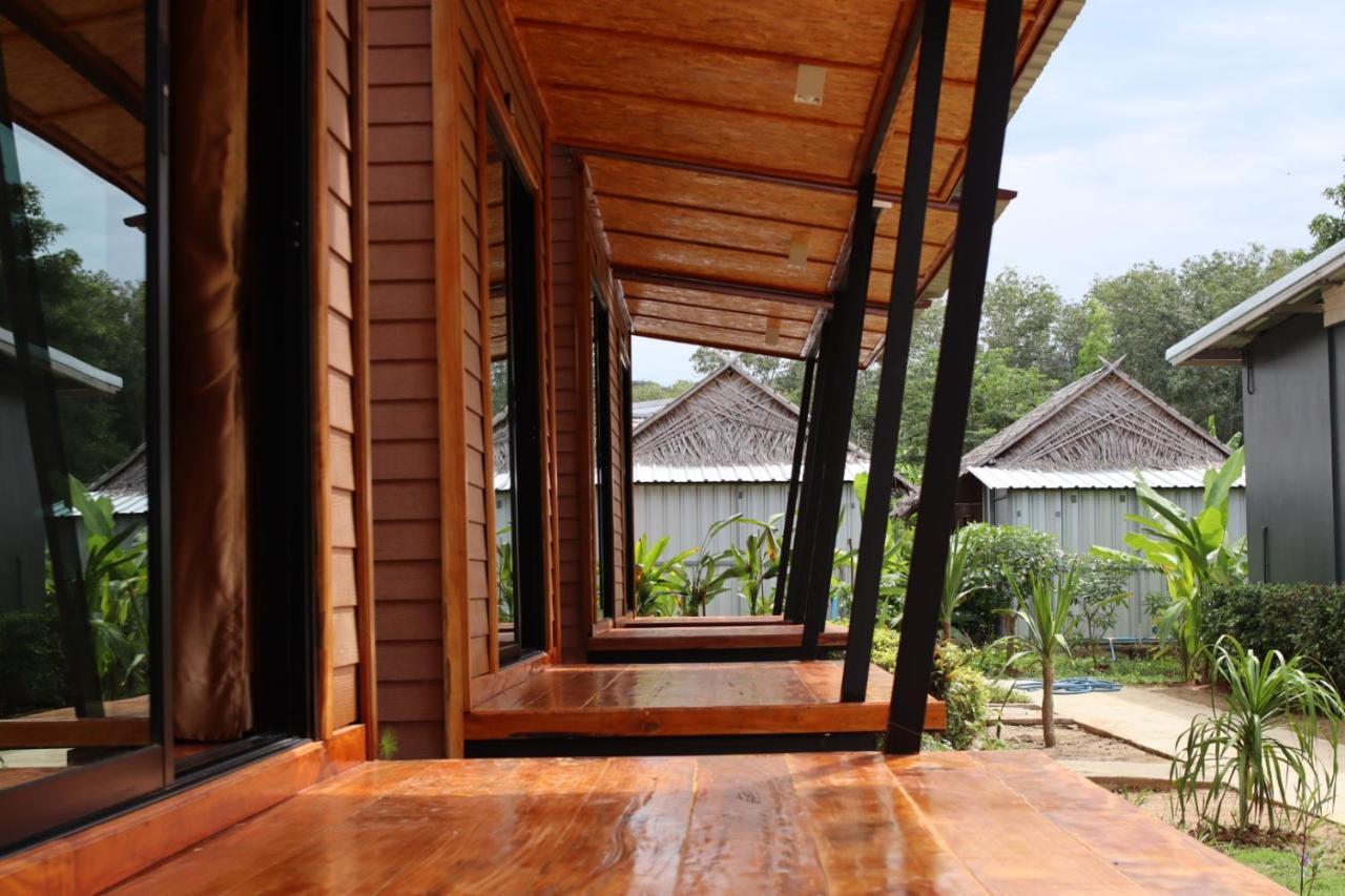 Baan Check In Hotel