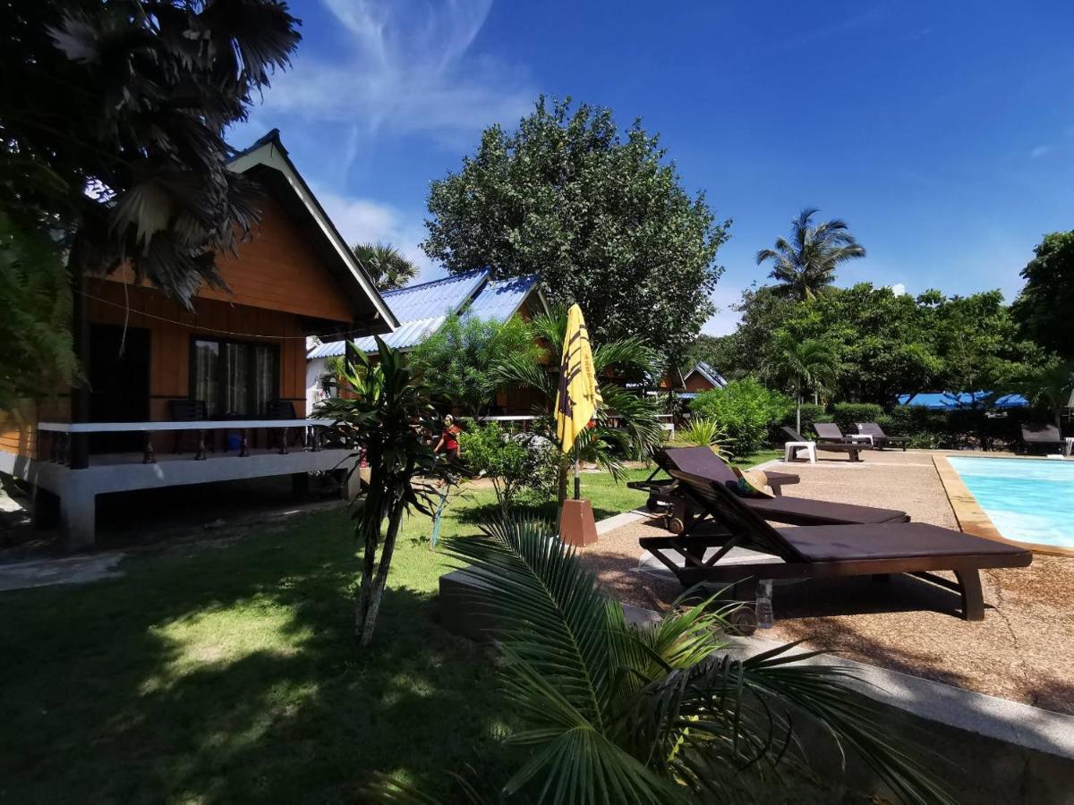 Resort Lanta Sunny House 3*