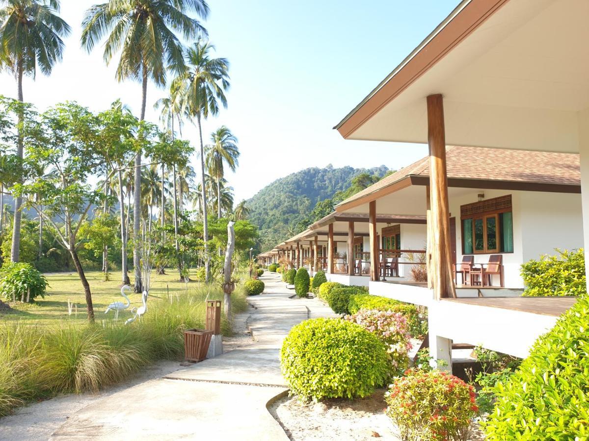 Paradise Resort